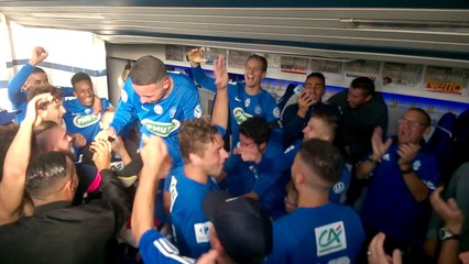 Scène de joie dans le vestiaire de Blénod après son exploit face à Pagny