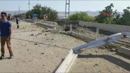 Tunceli'de Yola Döşenmiş Patlayıcı Tespit Edildi - Ek