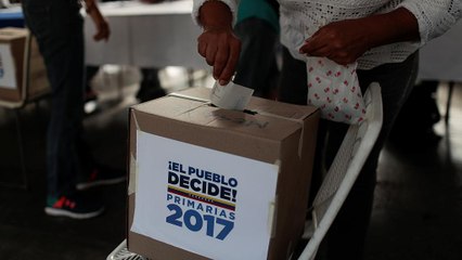 Venezuela: l'opposizione ci riprova e Maduro va in tournée