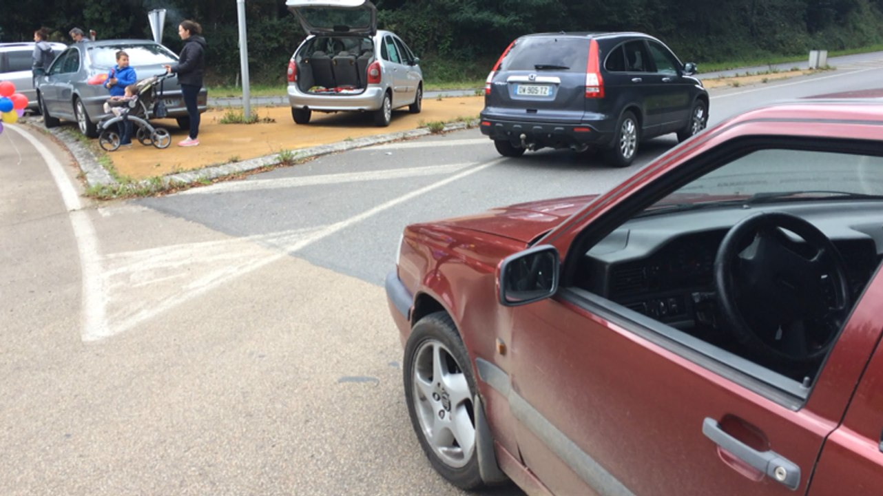 Blocage du rond point de Traon Querrec