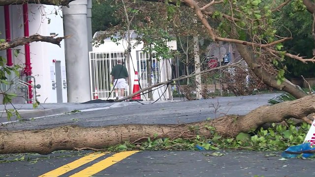 Miami soulagée après des dégâts moins importants que prévus