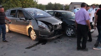 Elazığ'da 500 Metre Arayla İki Kaza: 4 Yaralı