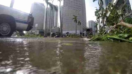 Algunos refugiados se preguntan cuándo volverán a casa, tras el paso de Irma