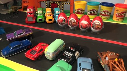 Surprise Kinder Eggs,4 Surprise Eggs at Pixar Cars Radiator Springs with the Haulers and Lightning M