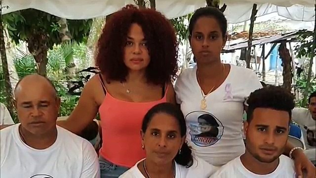 Cheddy García publica foto de su hija con los padres de Emely Peguero junto a este mensaje