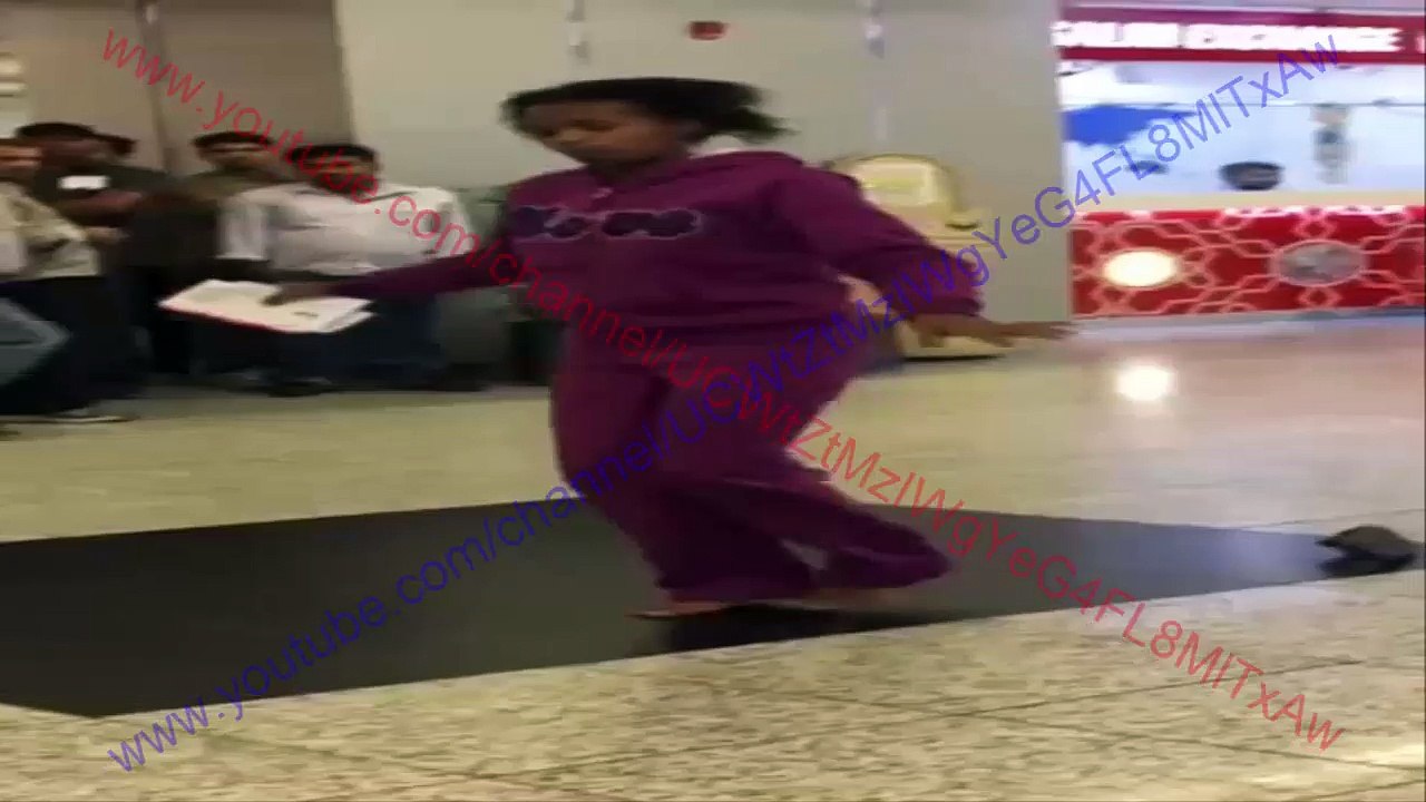 اثيوبيا مجنونة  في مطار الشارقة