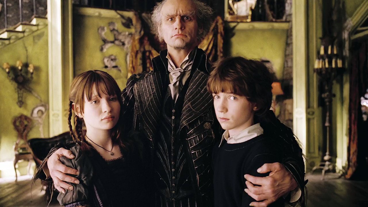 THE ULTIMATE AMY WINEHOUSE MAKEUP TUTORIAL with Guest Artist Valli O’Reilly