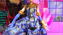 Monster High Draculaura Ever After High Blondie Lockes Thronecoming Clawd Wolf Playset Doll