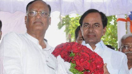 Congress MP Has Resigned  కేసీఆర్ ప్రీ పోల్ వ్యూహం: టీఆర్ఎస్ నుంచి తిరిగి పోటీ! | Oneindia Telugu