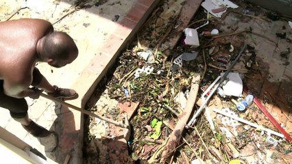 Habitantes de San Martín intentan levantarse tras paso de Irma