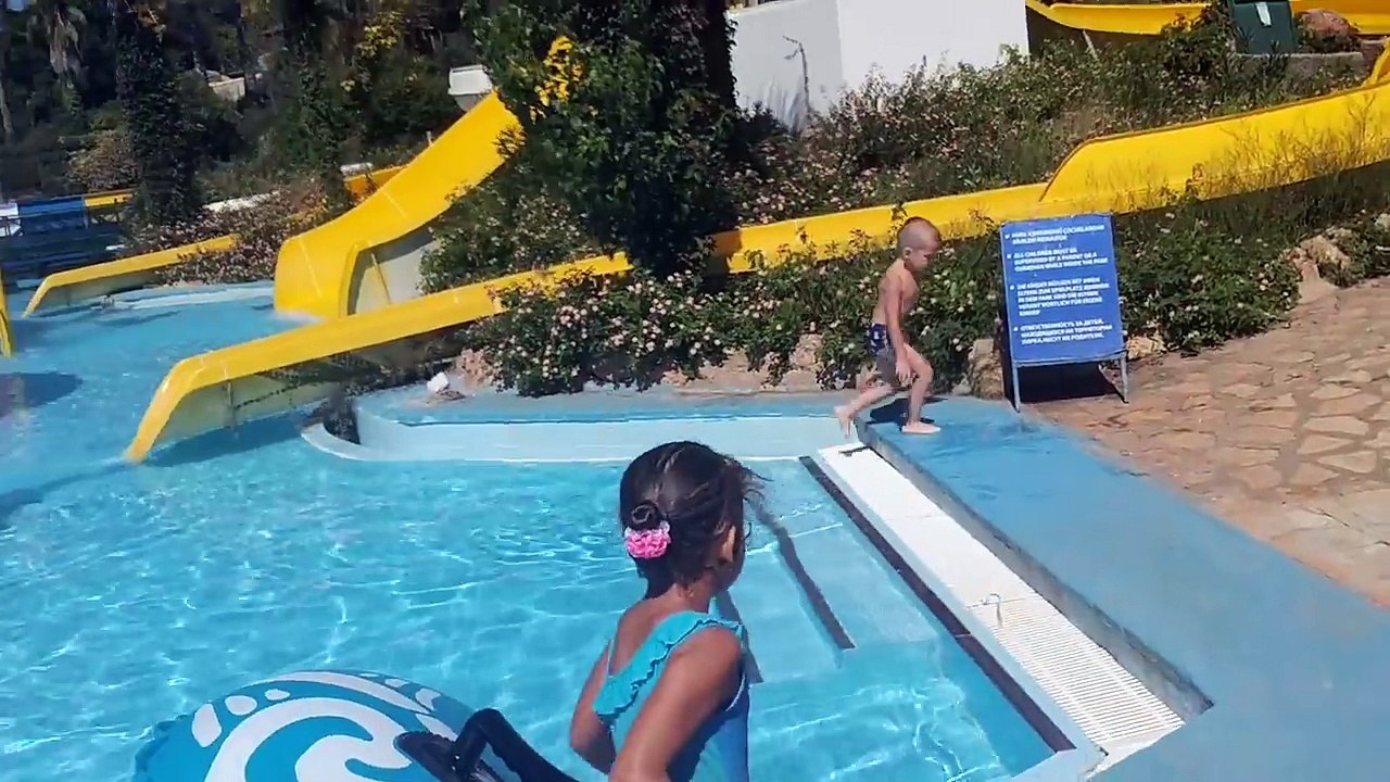 Antalya aqualand keyfi, büyük aquaparkta devam 2, Büyük kaydıraklar, Eğlenceli çocuk videosu