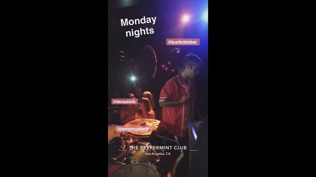 Justin Bieber singing at The Peppermint Club in West Hollywood, California - August 28 2017