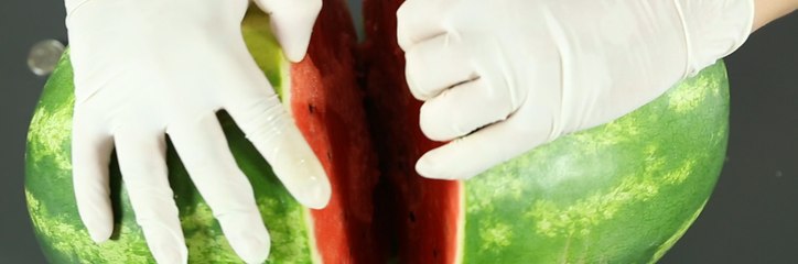 لا داعي للسكين, يمكنك تقطيع البطيخ بالعملة النقدية