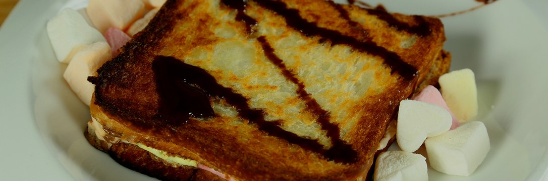 خطوات سهلة لتحضير ساندوتش نوتيلا