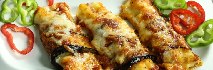 مانيكوتي اللحم المفروم و الباذنجان بالخطوات الكاملة