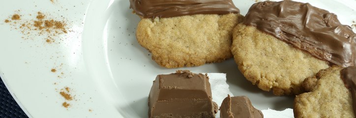 خطوات تحضير  سينمون بسكويت بالشوكولا