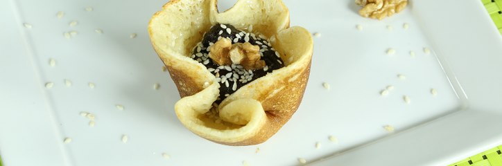 خطوات تحضير قطايف بالتمر