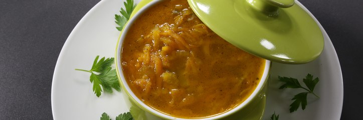 خطوات سهلة لتحضير حساء الكرفس و الجزر