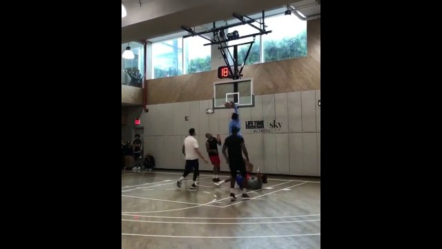 Russell Westbrook et Carmelo Anthony vs James Harden & Chris Paul