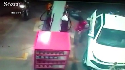 Polisin vurduğu soyguncu öldü