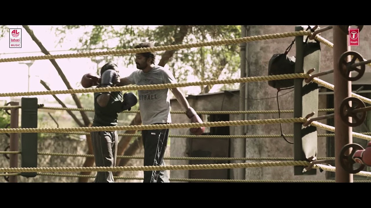 Usuru Narambulay Full Video Song -- Irudhi Suttru -- R. Madhavan, Ritika Singh -- Santhosh Narayanan -Enjoyhdmovied.info