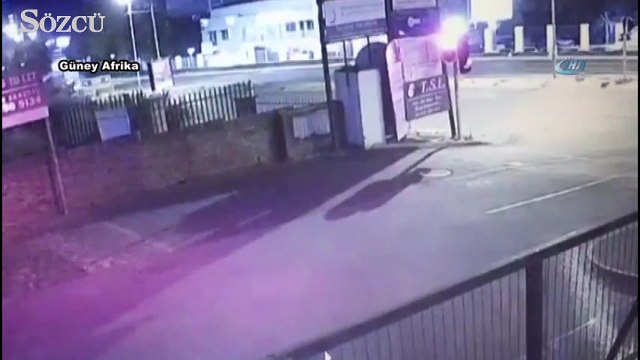 Kontrolden çıkan otomobil böyle uçtu