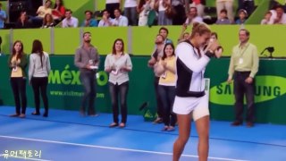 테니스경기중 발생한 여자선수들의 엉뚱한매력