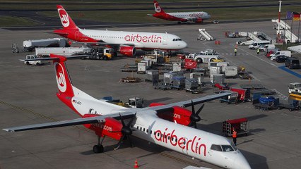 Air Berlin cancels 100 flights after pilots call in sick