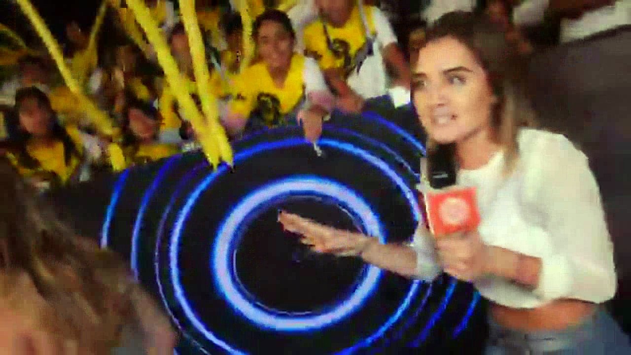 Entrevista de Ximena Hoyos a Flavia Laos Nueva integrante de EEG