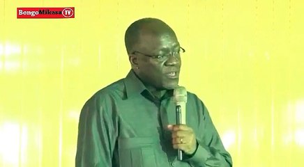 KIMENUKAA:MAGUFULI ATINGA KANISANI KWA MZEE WAUPAKO BILA TAARIFA NAKUONGEA MAZITO AKIWA KA