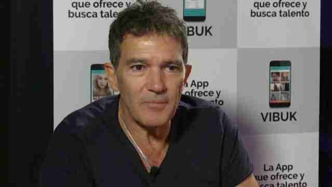 Antonio Banderas será Picasso en una serie, pero no se rinde con Carlos Saura
