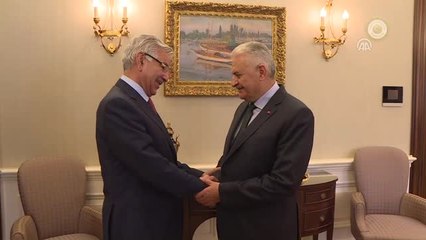 Başbakan Yıldırım, Pakistan Dışişleri Bakanı Asıf'ı Kabul Etti