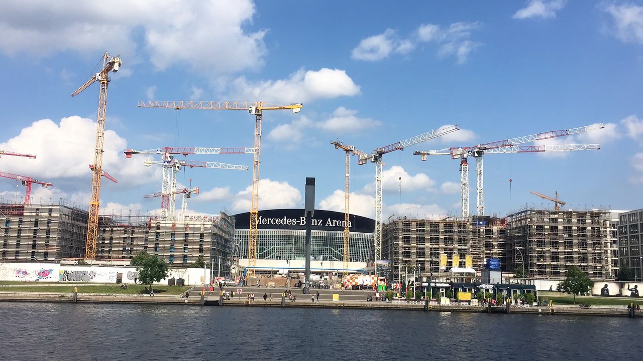 Mercedes Benz Arena