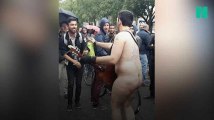 Manifestation anti-loi Travail: Les images des échauffourées et... un homme nu pour finir