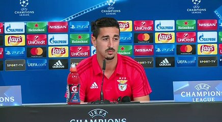 Andre Almeida emociona-se ao falar do golo que dizem ter sido um chouriço