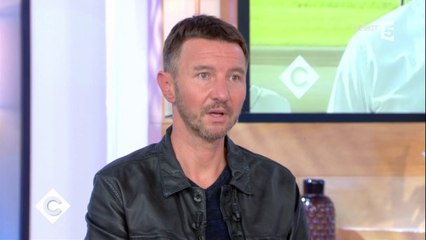 Besancenot et les "fainéants" défient Macron - C à Vous - 12/09/2017