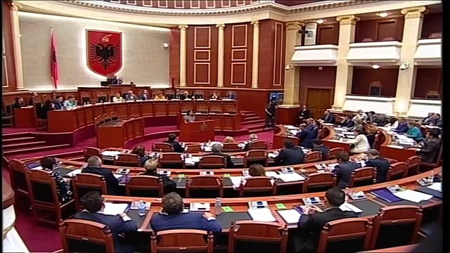 19 vjet pasi i vranë babain deputet, fjalim emocionues i vajzës deputete