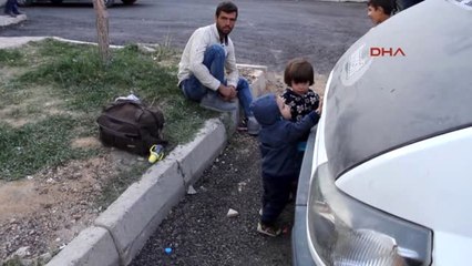 Van Başkale'de Afganistan Uyruklu 52 Kaçak Yakalandı