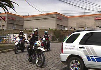 Un sospechoso de robo intentó esconderse en el interior de una maleta