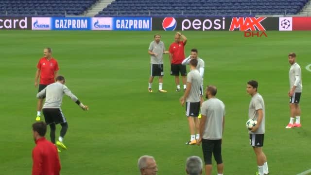 Beşiktaş Teknik Direktörü Güneş Gruptaki Dört Takım İçinde En İyi Futbolu Oynamak İstiyoruz