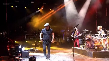 Muse - Back in Black, Reading Festival, 08/27/2017