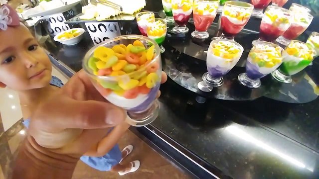 Amara Prestij Hotel Sabah gezintisi ve Kahvaltı, Elif neler seçti, eğlenceli çocuk videosu