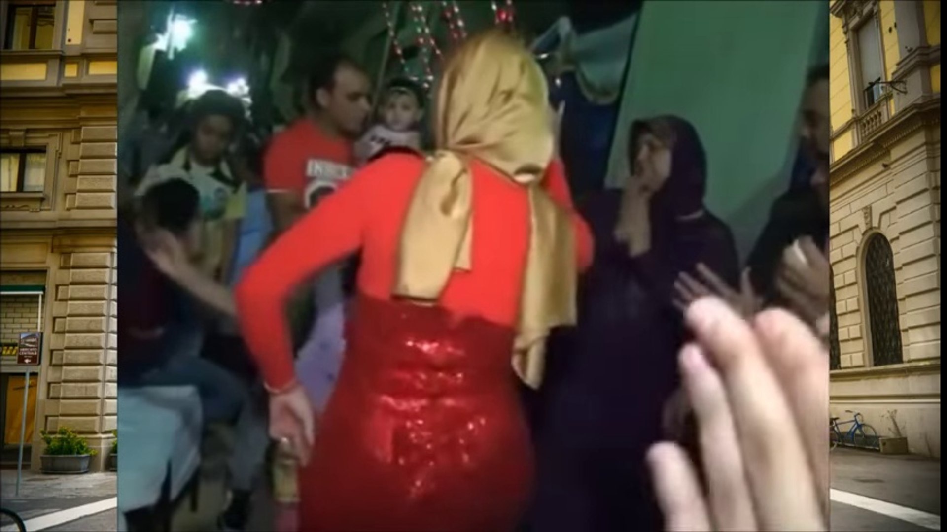demet akalın kaç yaşında