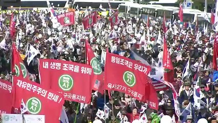 태극기 집회 제16차 500만 인파가 대한문앞에서 을지로일대를 뒤덮고 있다.