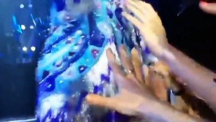 [여코] 팬들의 노래 실력에 놀라는 가수들