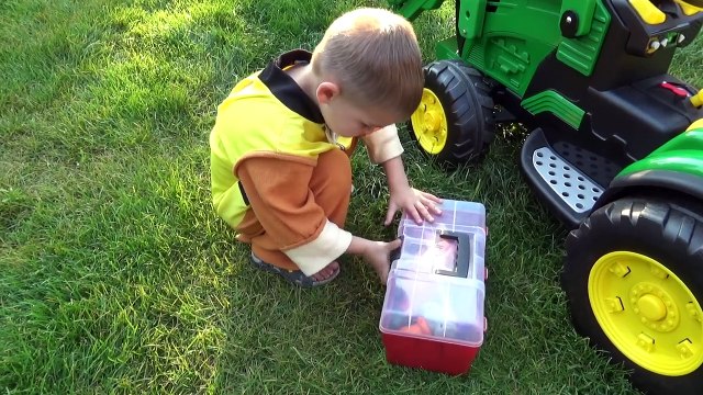 BAD BABY accident TOWING Stuck in the Mud Sand Ride on POWER WHEEL Cars and Tractor Щенячий Патруль