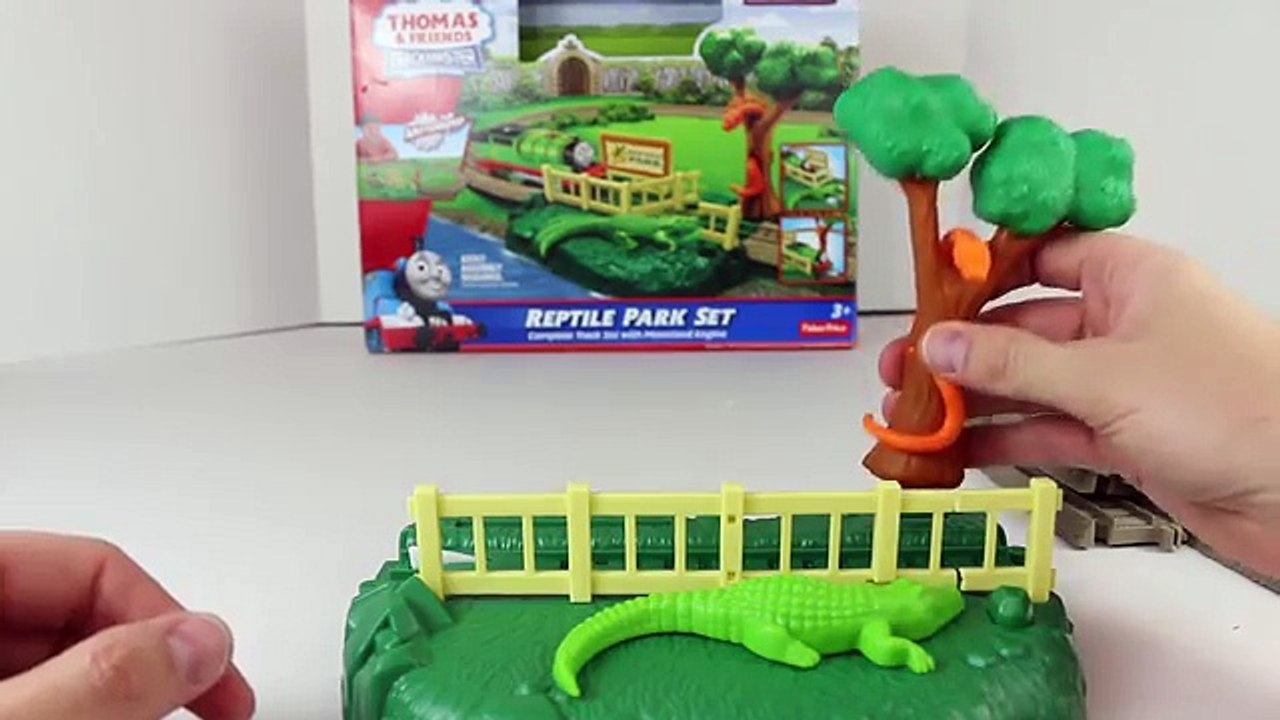 Thomas the Tank Engine Reptile Park Set with Percy and Thomas in Trackmaster Railway Adven
