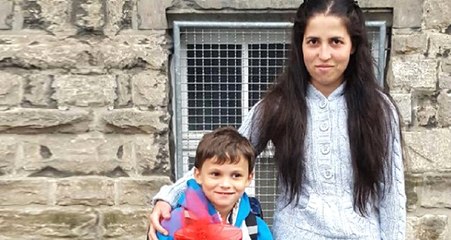 Almanya'da Türk Anne ve Oğlu Alman Komşularının Evinde Öldürülmüş Halde Bulundu