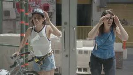 Broad City ( Season 4 Episode 1 ) Top Box Office | Sliding Doors