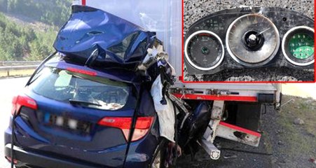 Ankara'da Otomobil, Park Halindeki TIR'a Çarptı, 5 Kişi Öldü